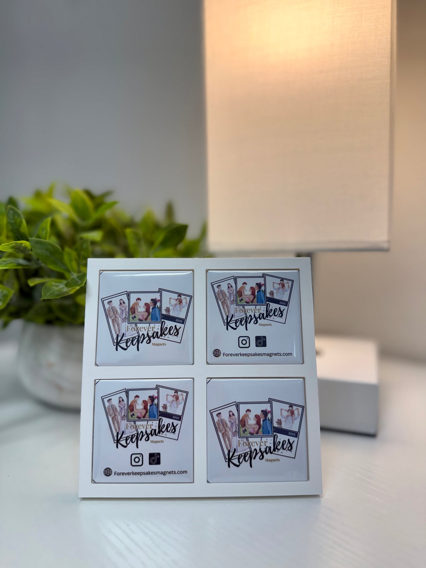 Photo Magnet Frame + 4-Pack of Custom Magnets